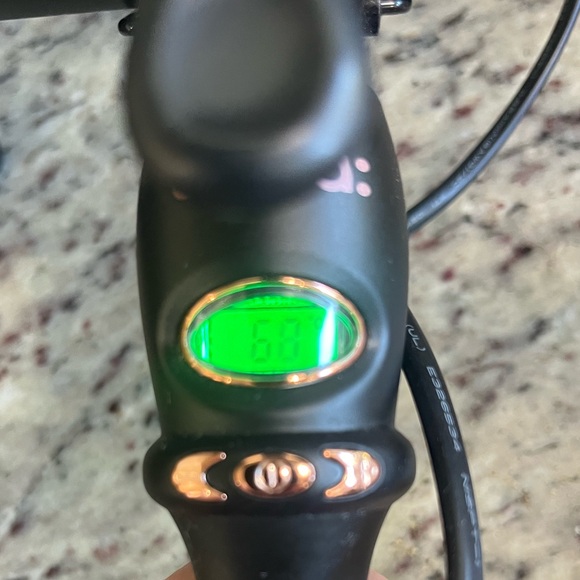 NIB Anika High Tide Jumbo Deep Waver - Picture 2 of 5